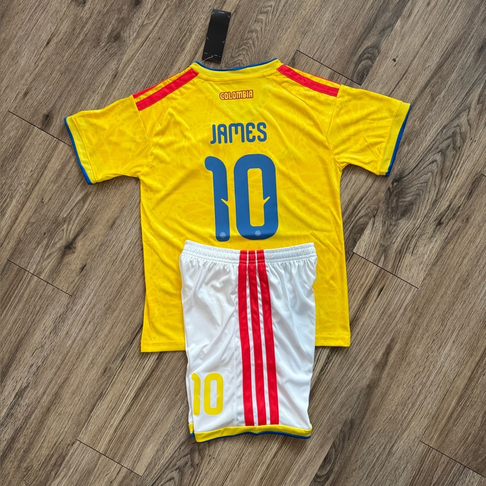 Colombia National Team home Soccer Jersey and Shorts Set  James 10